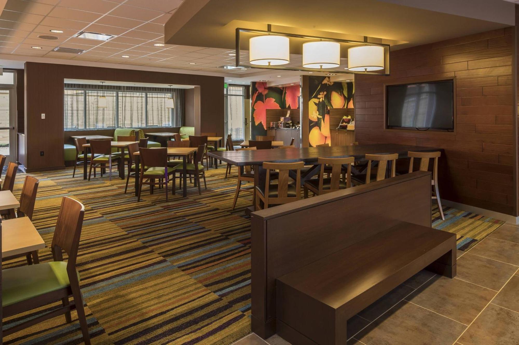 Fairfield Inn & Suites By Marriott Pittsburgh North/Mccandless Crossing McCandless Township Bagian luar foto