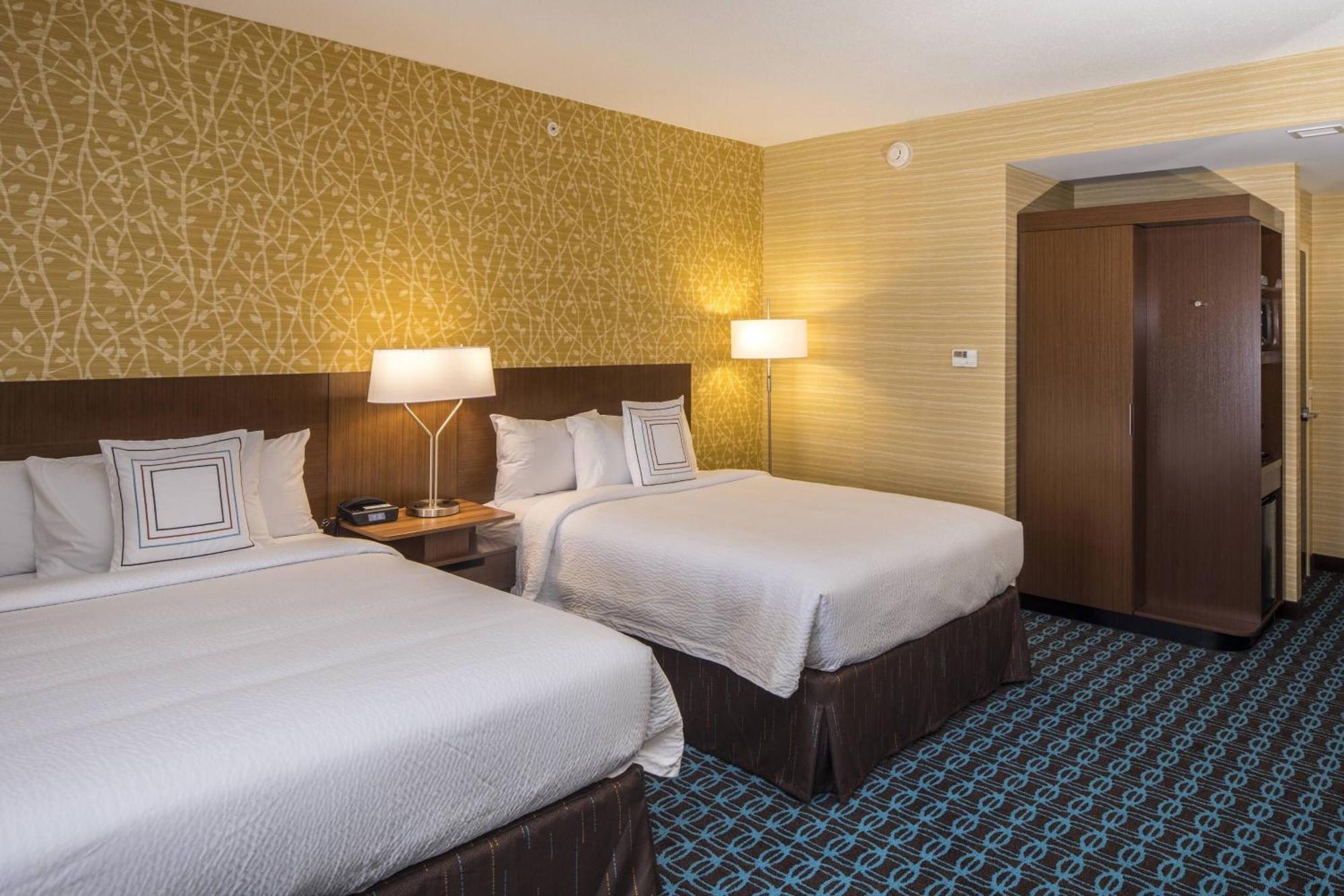 Fairfield Inn & Suites By Marriott Pittsburgh North/Mccandless Crossing McCandless Township Bagian luar foto