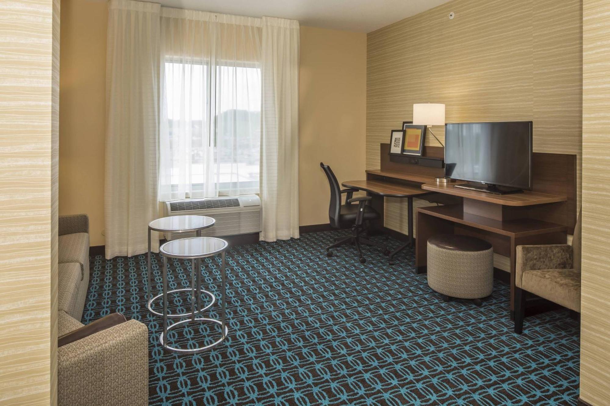 Fairfield Inn & Suites By Marriott Pittsburgh North/Mccandless Crossing McCandless Township Bagian luar foto