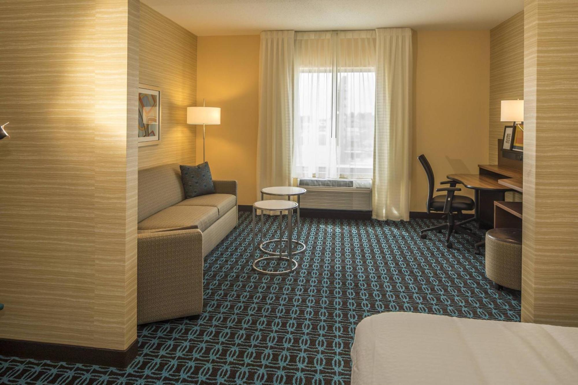 Fairfield Inn & Suites By Marriott Pittsburgh North/Mccandless Crossing McCandless Township Bagian luar foto