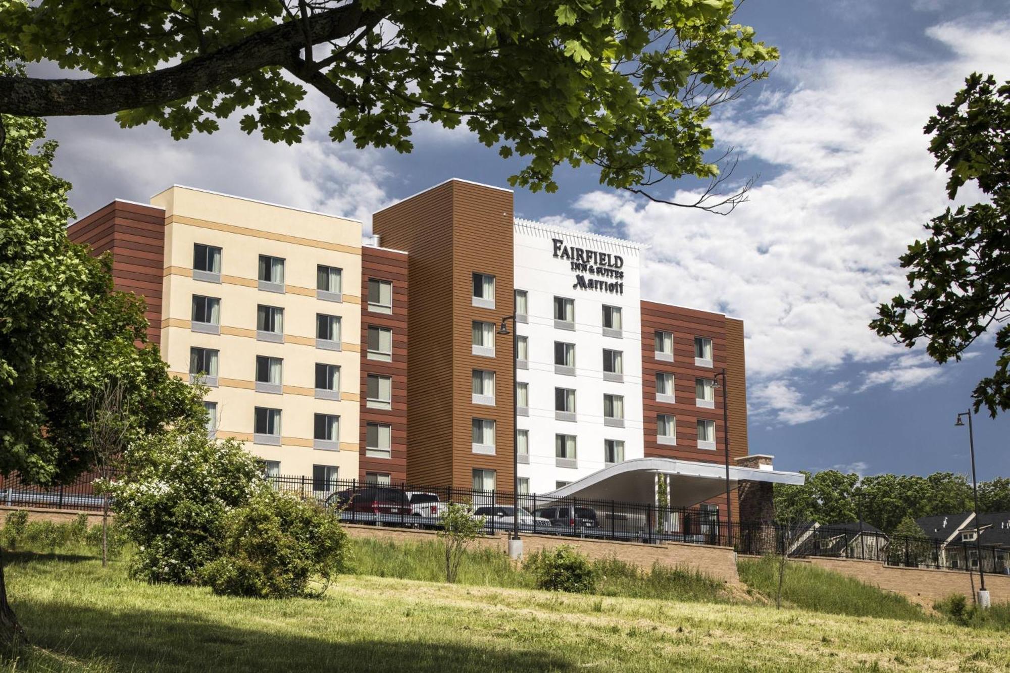Fairfield Inn & Suites By Marriott Pittsburgh North/Mccandless Crossing McCandless Township Bagian luar foto
